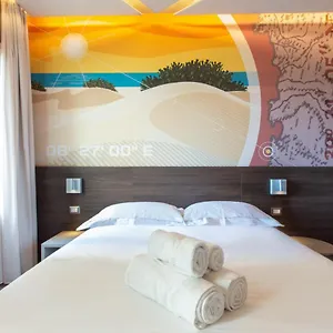https://arkadia-rooms-apartments.in-sardinia.net